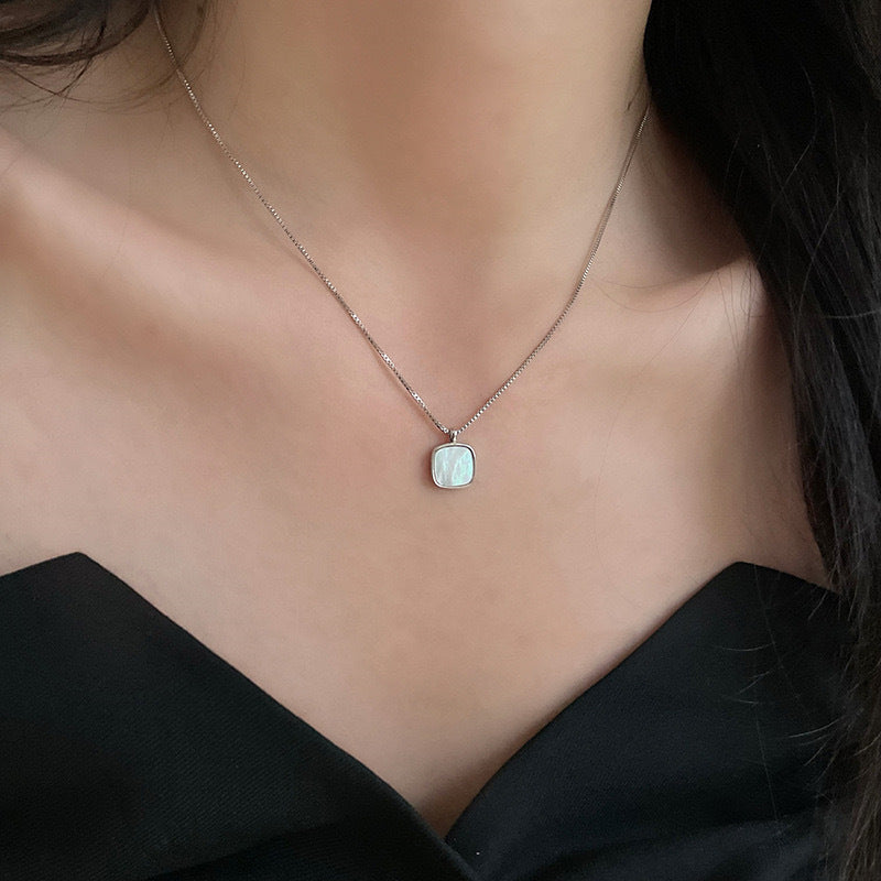 925 Sterling Silver Mother-Of-Pearl Pendant Necklace | 18K Gold Plated