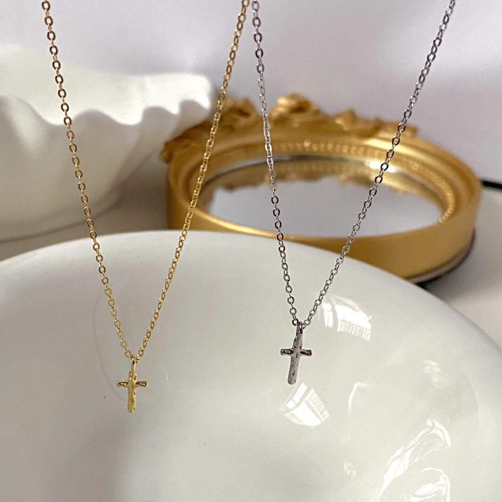 925 Sterling Silver Cross Necklace | 18K Gold Hammer Pattern Minimalist Clavicle Chain