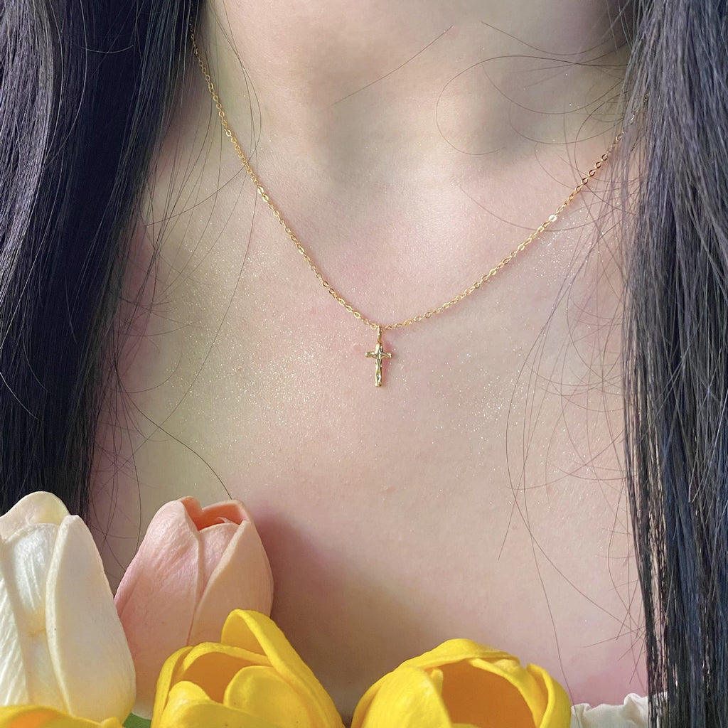 925 Sterling Silver Cross Necklace | 18K Gold Hammer Pattern Minimalist Clavicle Chain