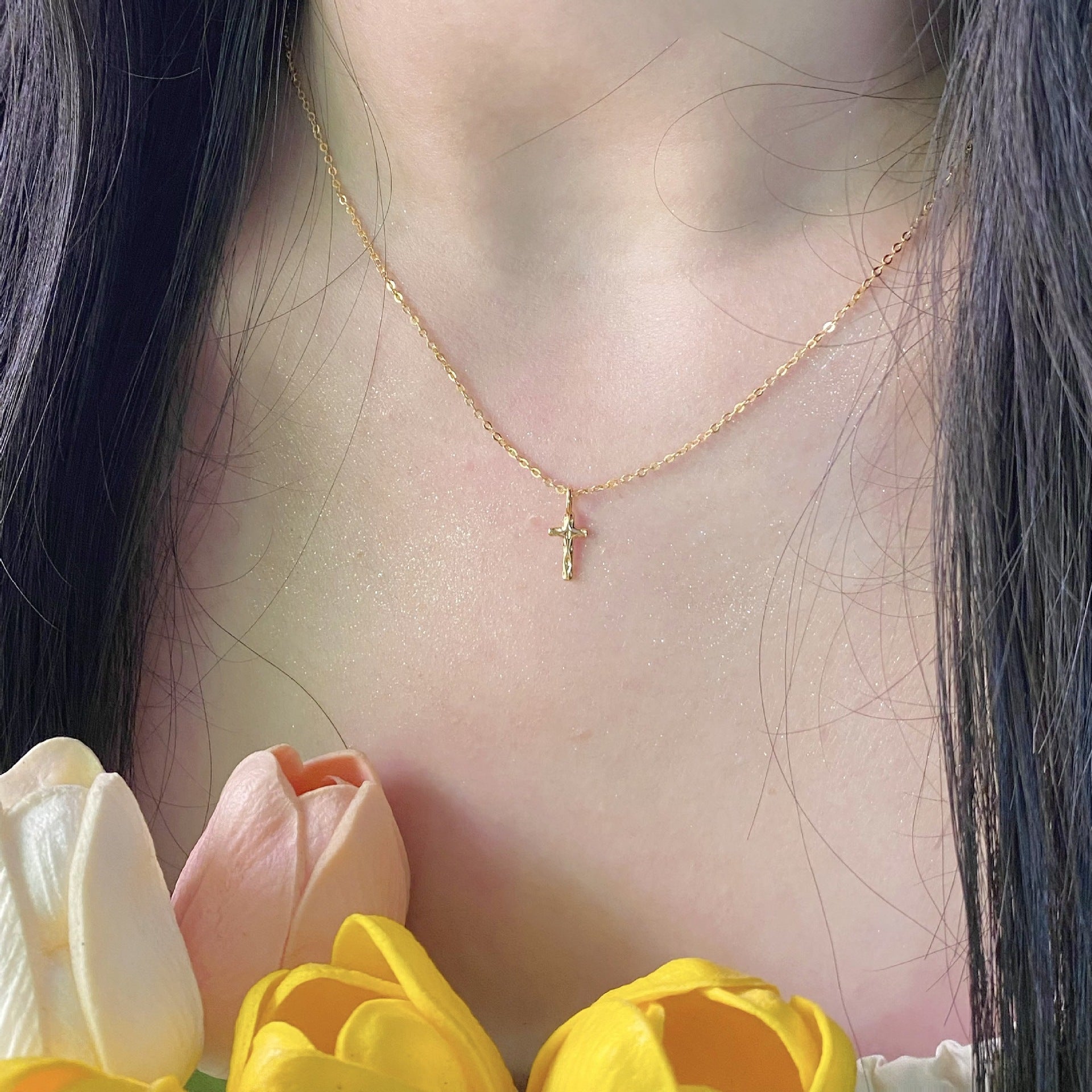 925 Sterling Silver Cross Necklace | 18K Gold Hammer Pattern Minimalist Clavicle Chain