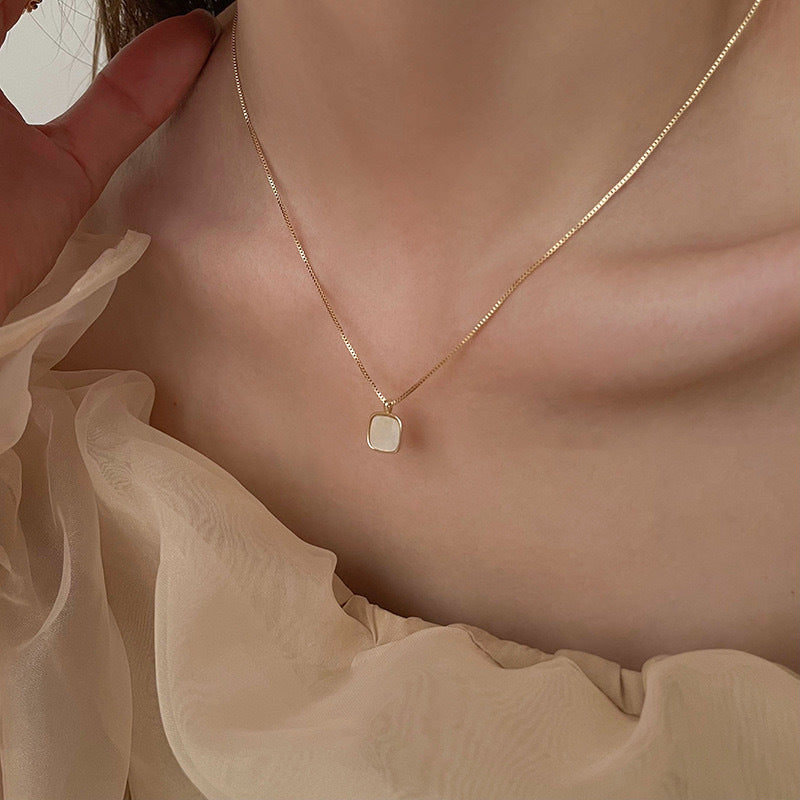 925 Sterling Silver Mother-Of-Pearl Pendant Necklace | 18K Gold Plated